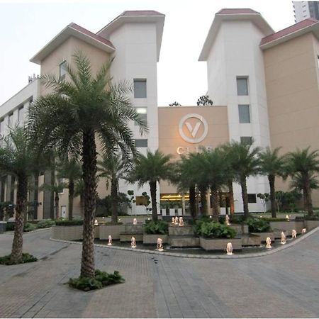 V Retreat Gurgaon Hotel Ngoại thất bức ảnh