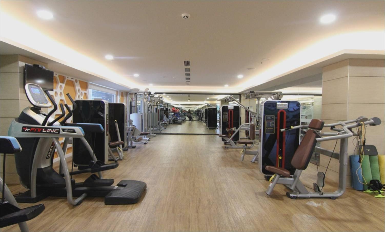 V Retreat Gurgaon Hotel Ngoại thất bức ảnh